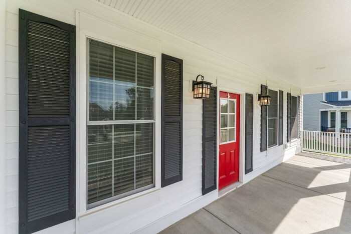 15400 Adelay Ct - Photo 4 of 45