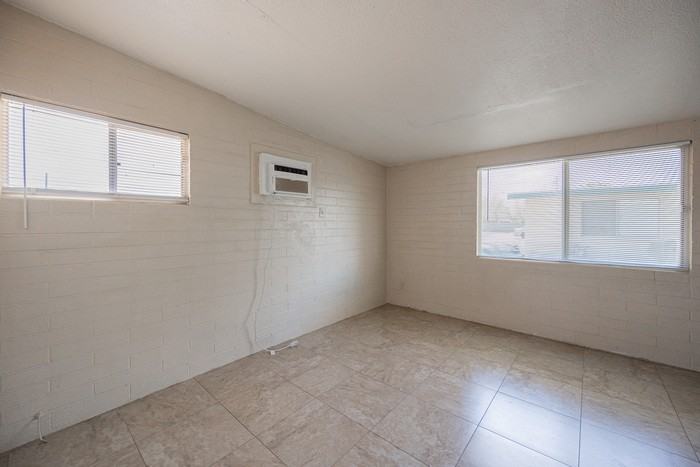 1017 S Mariana St #4 - Photo 5 of 10