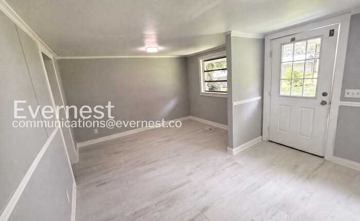 117 Westbrook Ave - Photo 6 of 21