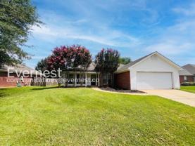 223 Crosscreek Dr - Photo 1 of 1