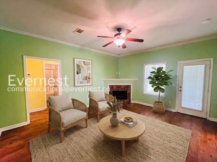 223 Crosscreek Dr - Photo 2 of 21