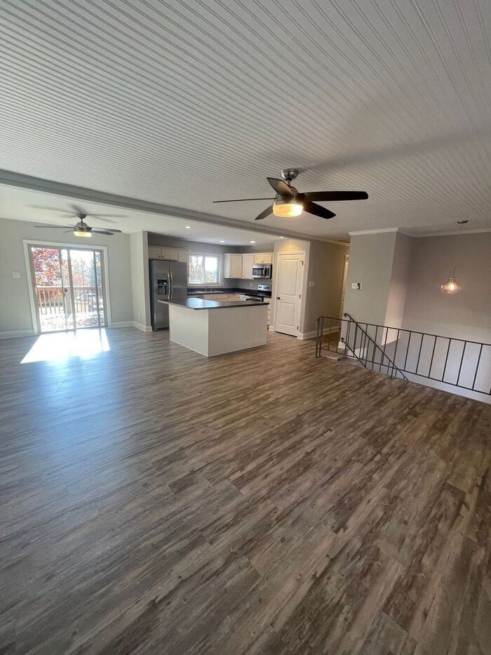 11104 Concord Woods Dr - Photo 3 of 34