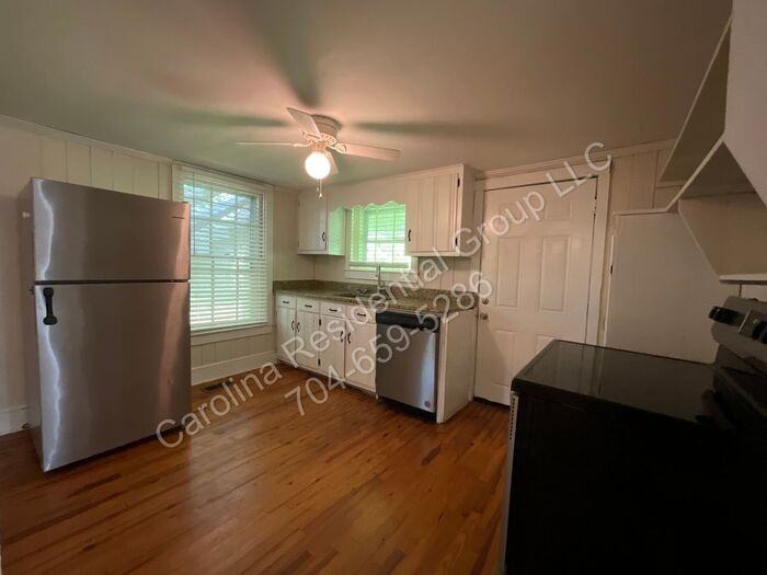 403 Green St #B - Photo 5 of 14