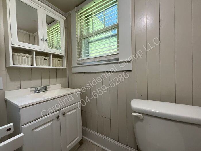 403 Green St #B - Photo 6 of 14