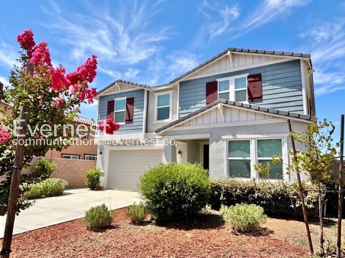 28330 Blackjack Dr - Photo 2 of 32
