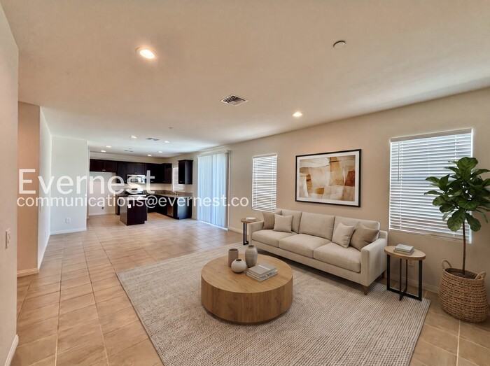 28330 Blackjack Dr - Photo 3 of 32