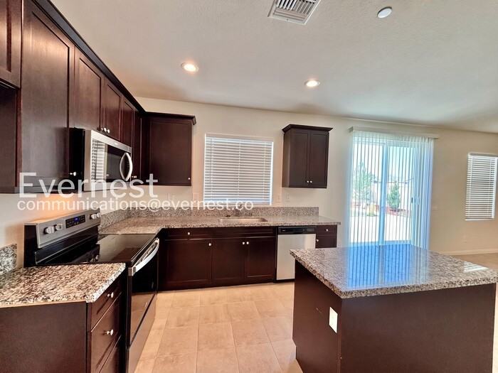 28330 Blackjack Dr - Photo 6 of 32