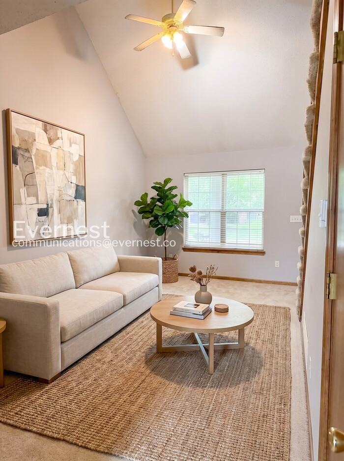 1041 Dean Dr - Photo 2 of 25