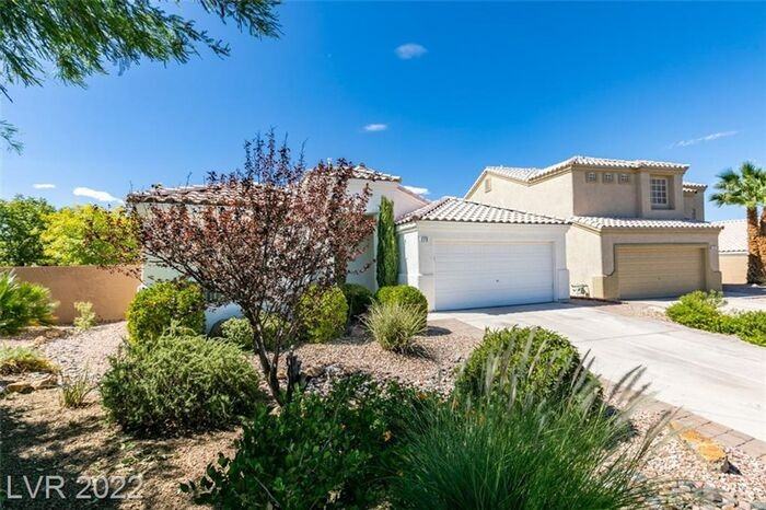279 Deerleap Cir - Photo 2 of 31