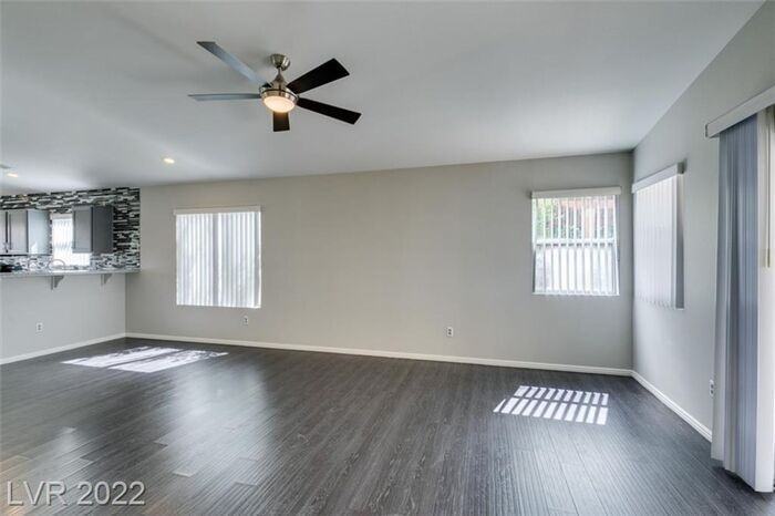 279 Deerleap Cir - Photo 7 of 31