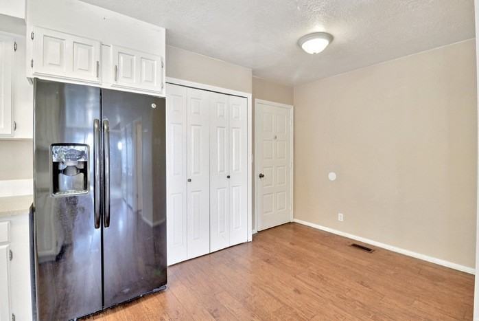 2122 W 5600 S - Photo 4 of 36