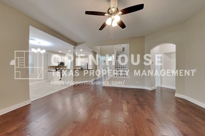 19402 Kacey Lane Ct - Photo 4 of 21