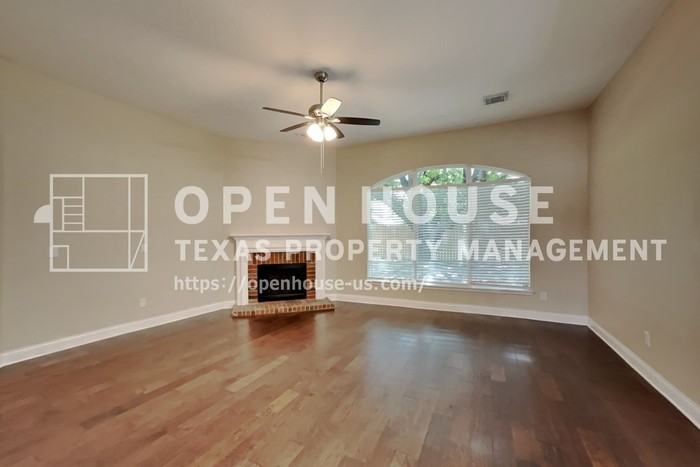 19402 Kacey Lane Ct - Photo 5 of 21