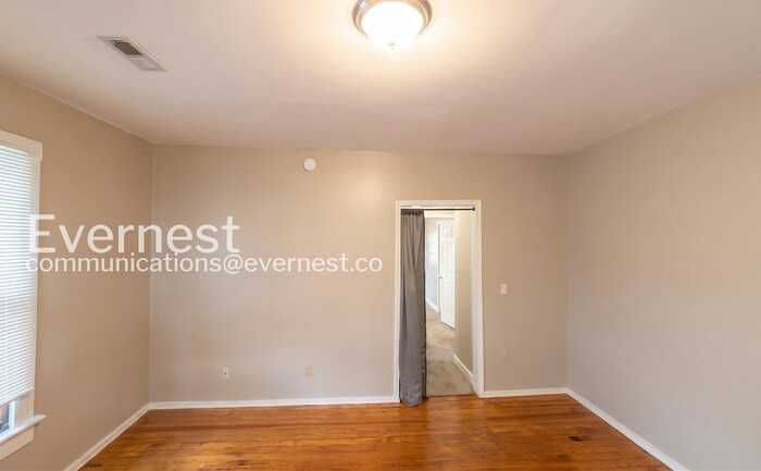 318 Tremont St #3 - Photo 6 of 17