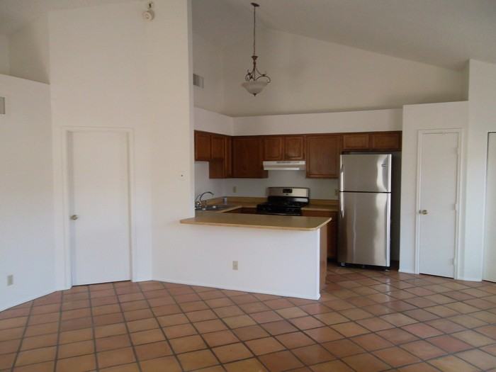 7505 E Harbor Dr - Photo 6 of 7