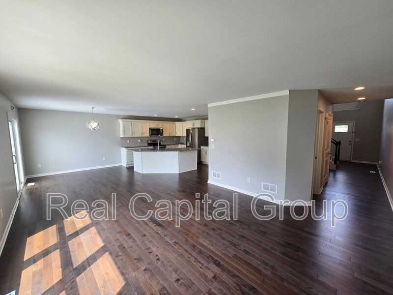 2 Old Tower Ln #C - Photo 6 of 27