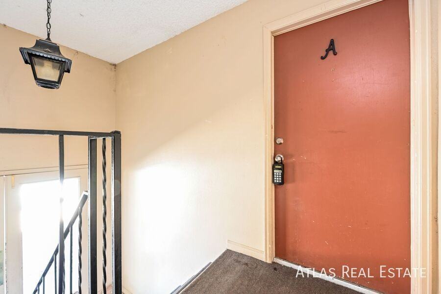 632 South Street - Photo 3 of 15
