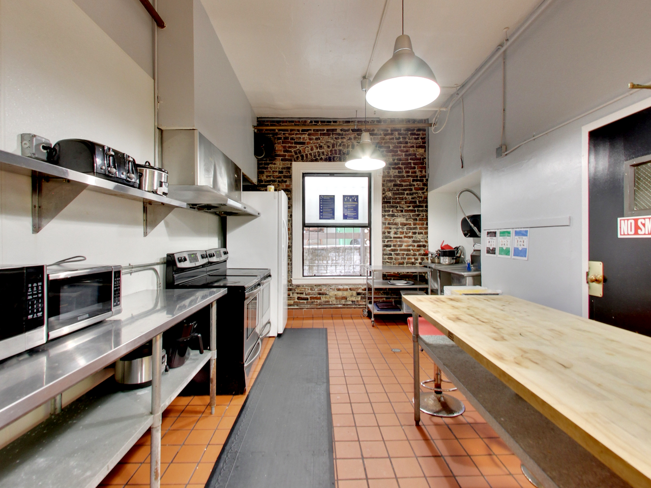 1010 Bush Street - Photo 5 of 11