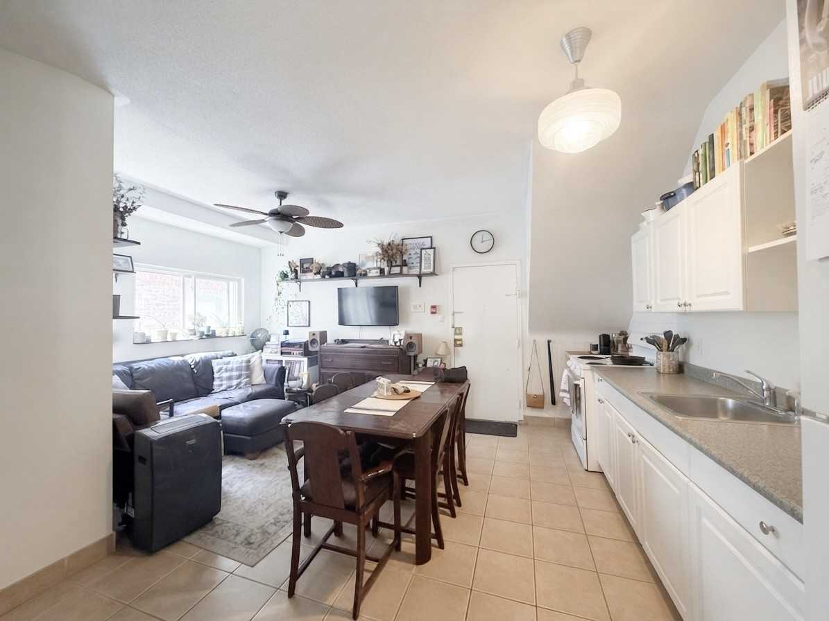 57 Cowan Ave #U302
