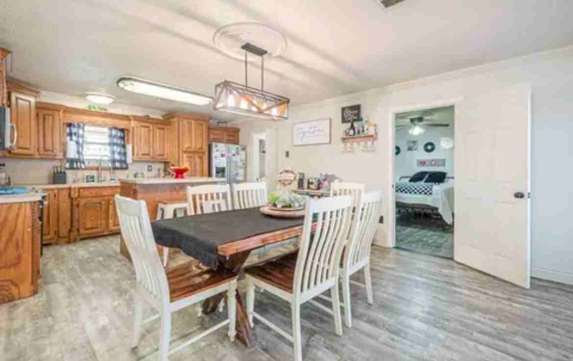 2717 Beechwood St #2717 - Photo 5 of 23