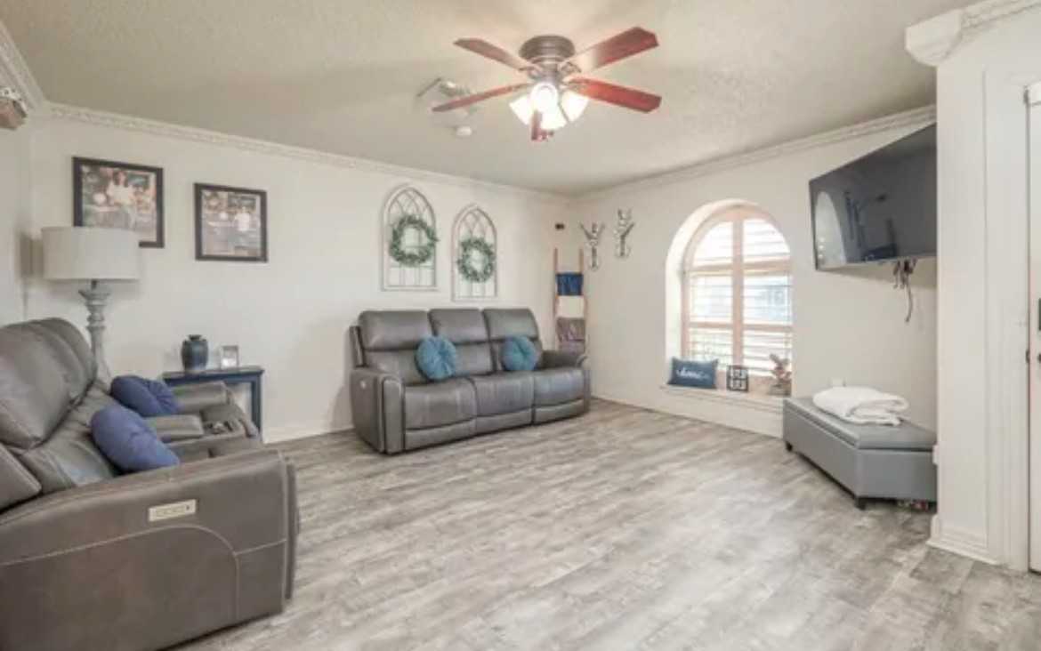 2717 Beechwood St #2717 - Photo 7 of 23
