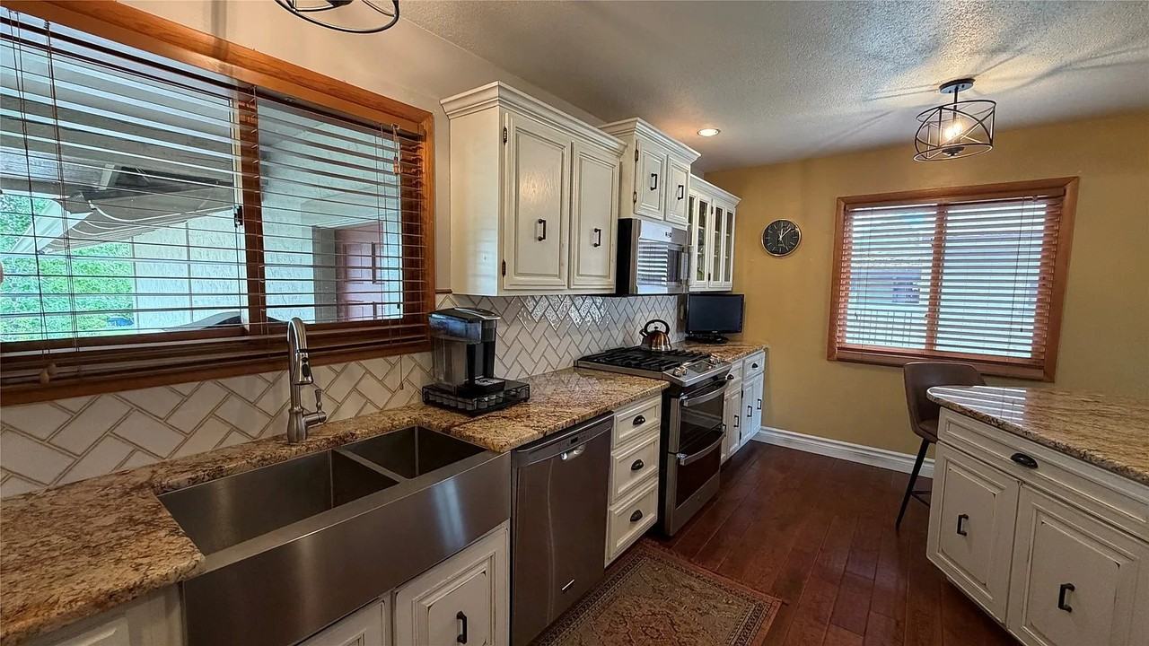 1221 Park Garden Rd #NA - Photo 4 of 20