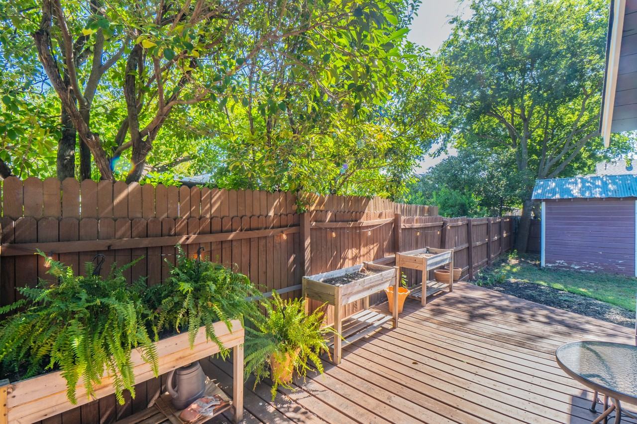 904 Florence St #NA - Photo 7 of 12
