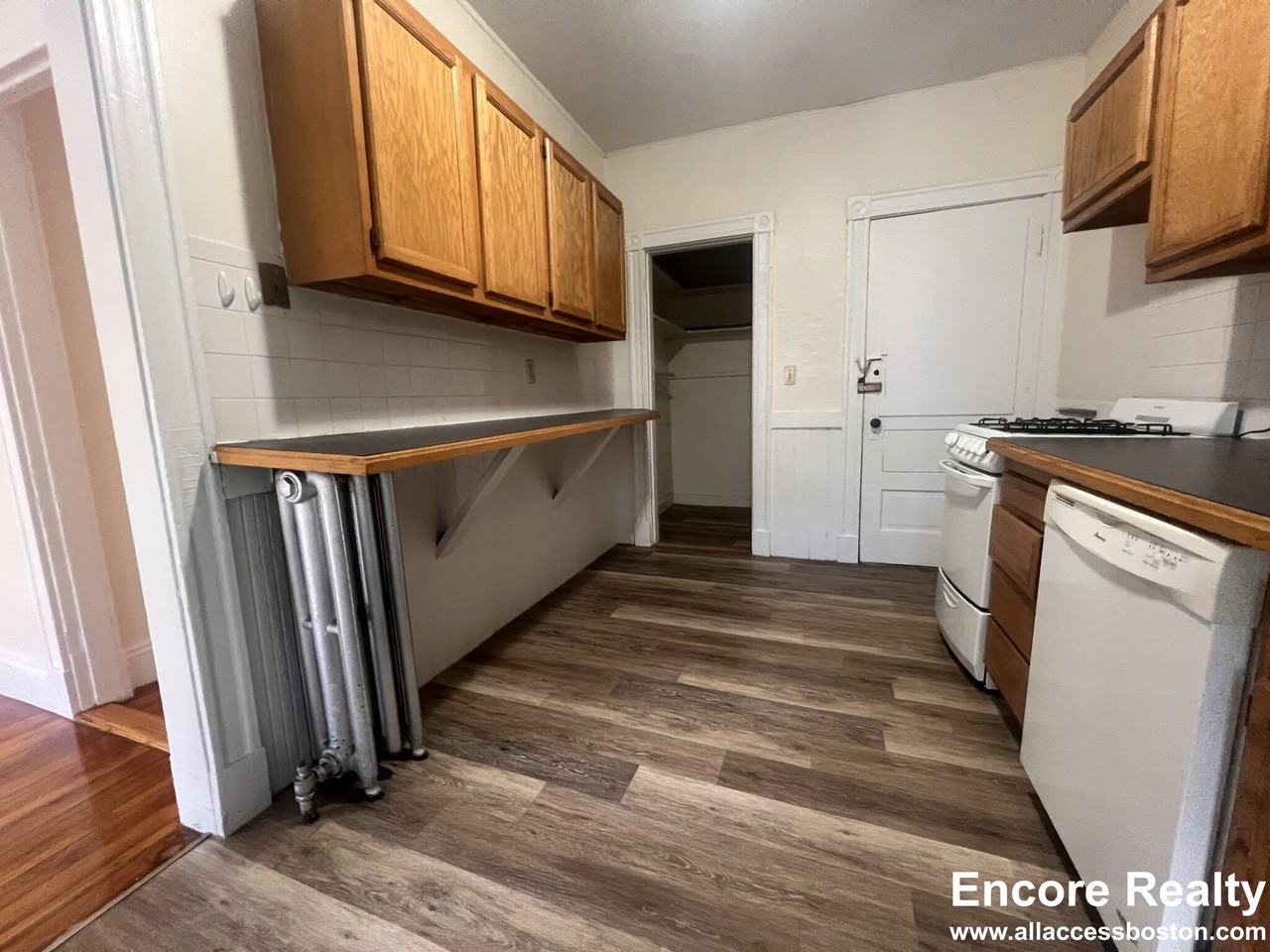 19 Mount Hood Rd #5 - Photo 2 of 13
