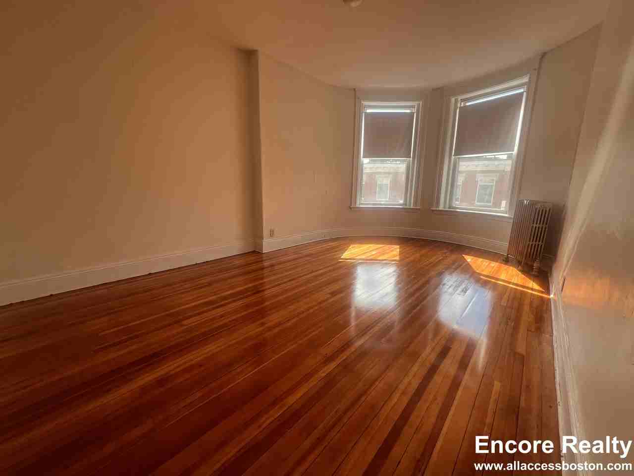 19 Mount Hood Rd #5 - Photo 6 of 13