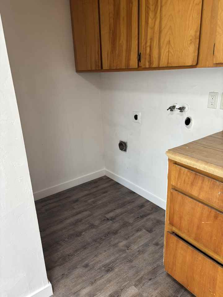 2360 Redwood Ave #NA - Photo 7 of 7