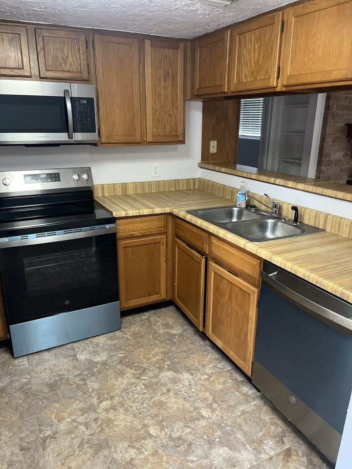 1712 Lindy Ln #NA - Photo 5 of 16