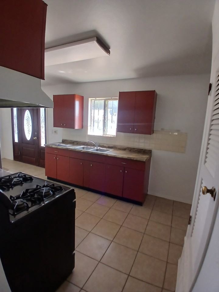 10309 Wilshire Dr #NA - Photo 3 of 12