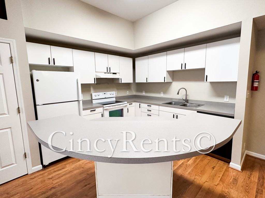 411 Clark St #4 - Photo 5 of 13