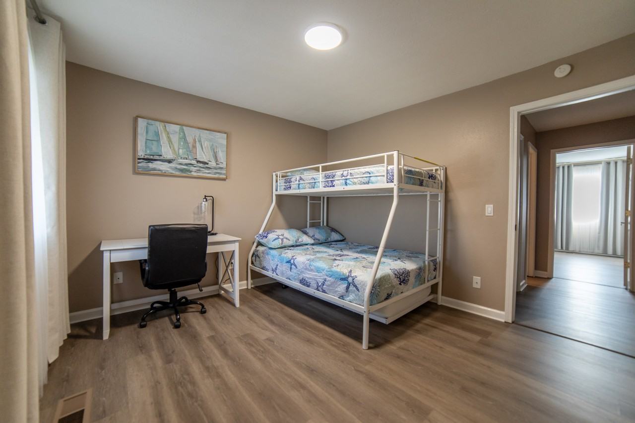 6300 Pinetree Ave #B - Photo 6 of 17