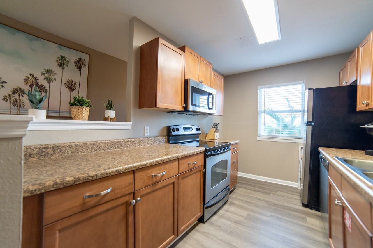 6300 Pinetree Ave #B - Photo 7 of 17
