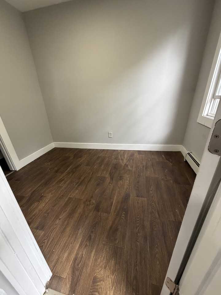 228 S 5th St #2B - Photo 4 of 9