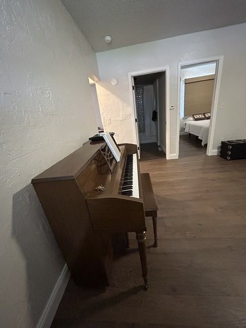 704 E 6th St #NA - Photo 2 of 10