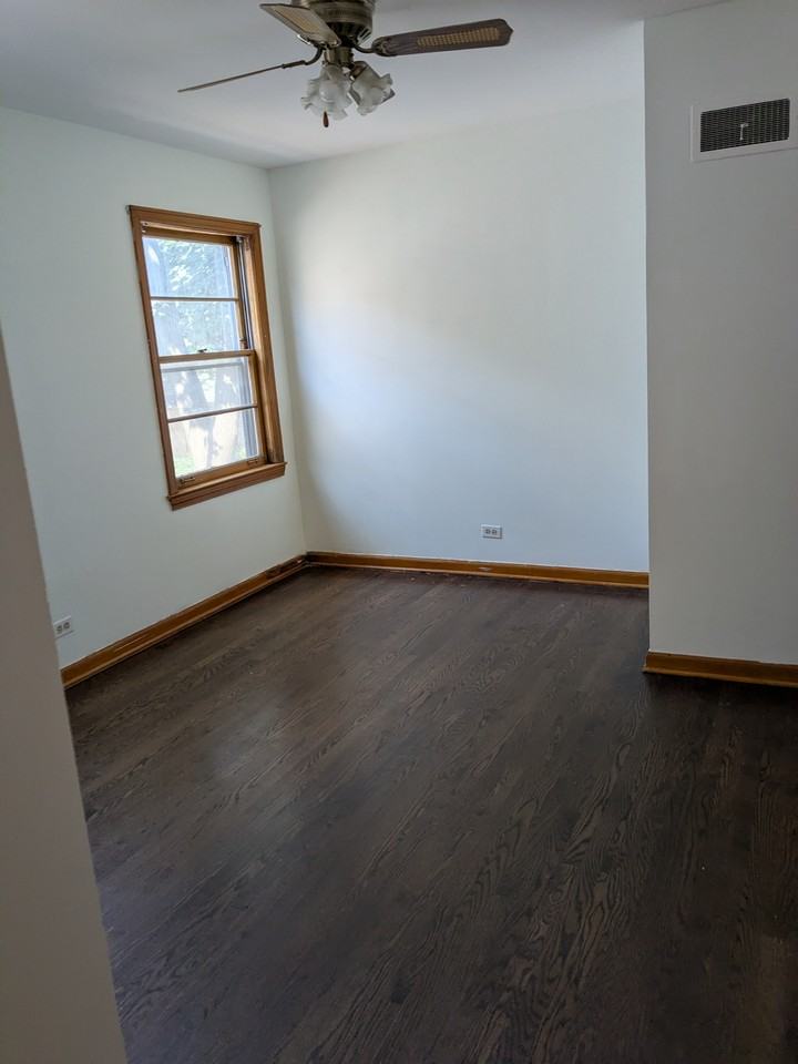 2345 N Rutherford Ave #1 - Photo 4 of 8