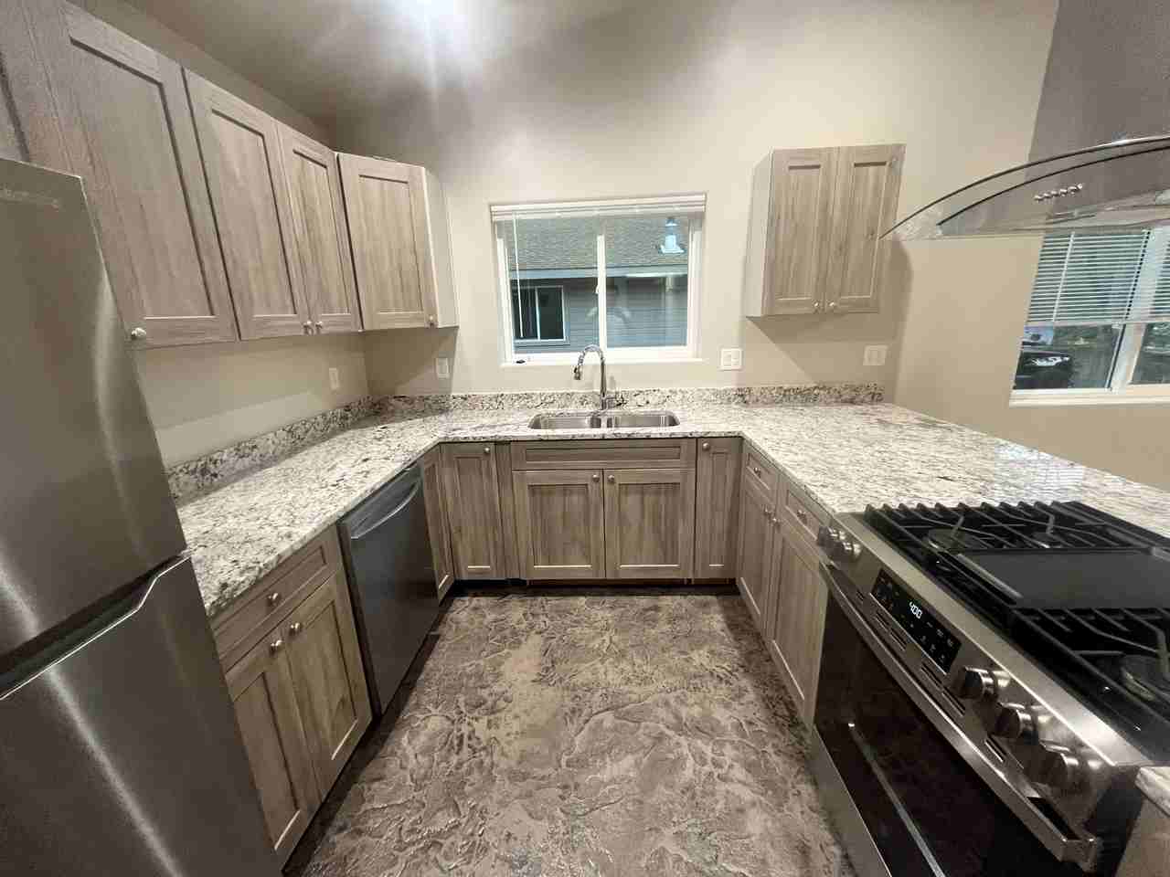 1705 E Arrowhead Ave #NA - Photo 3 of 10