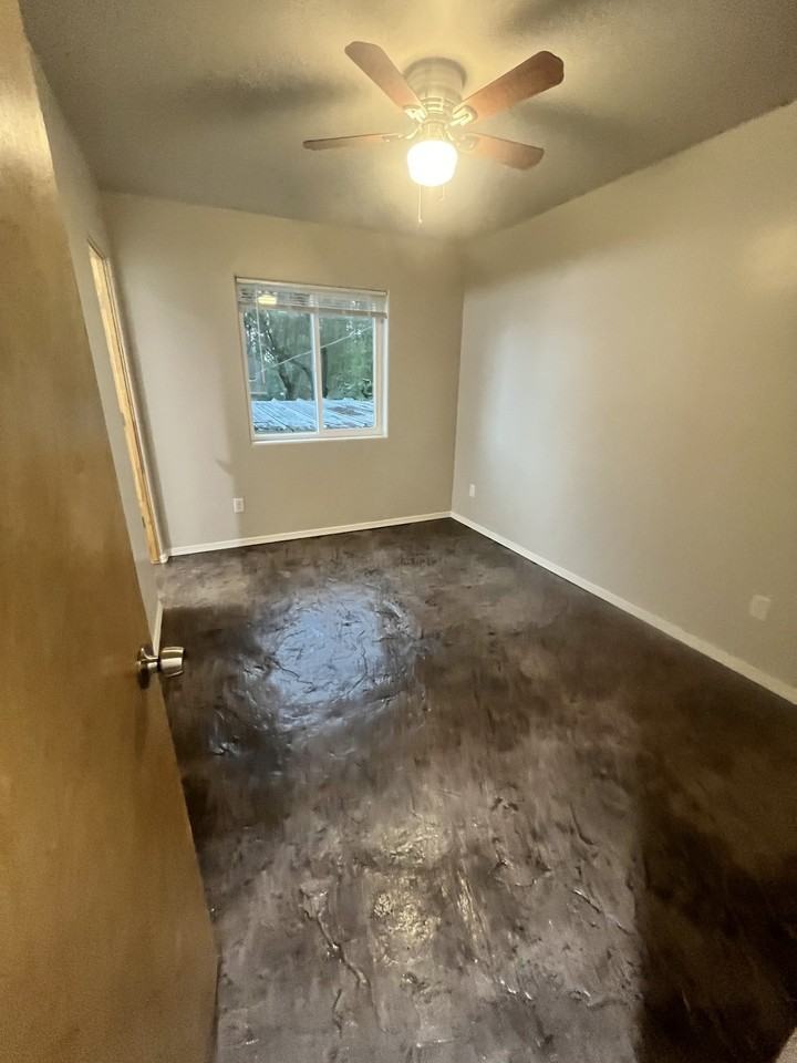 1705 E Arrowhead Ave #NA - Photo 7 of 10