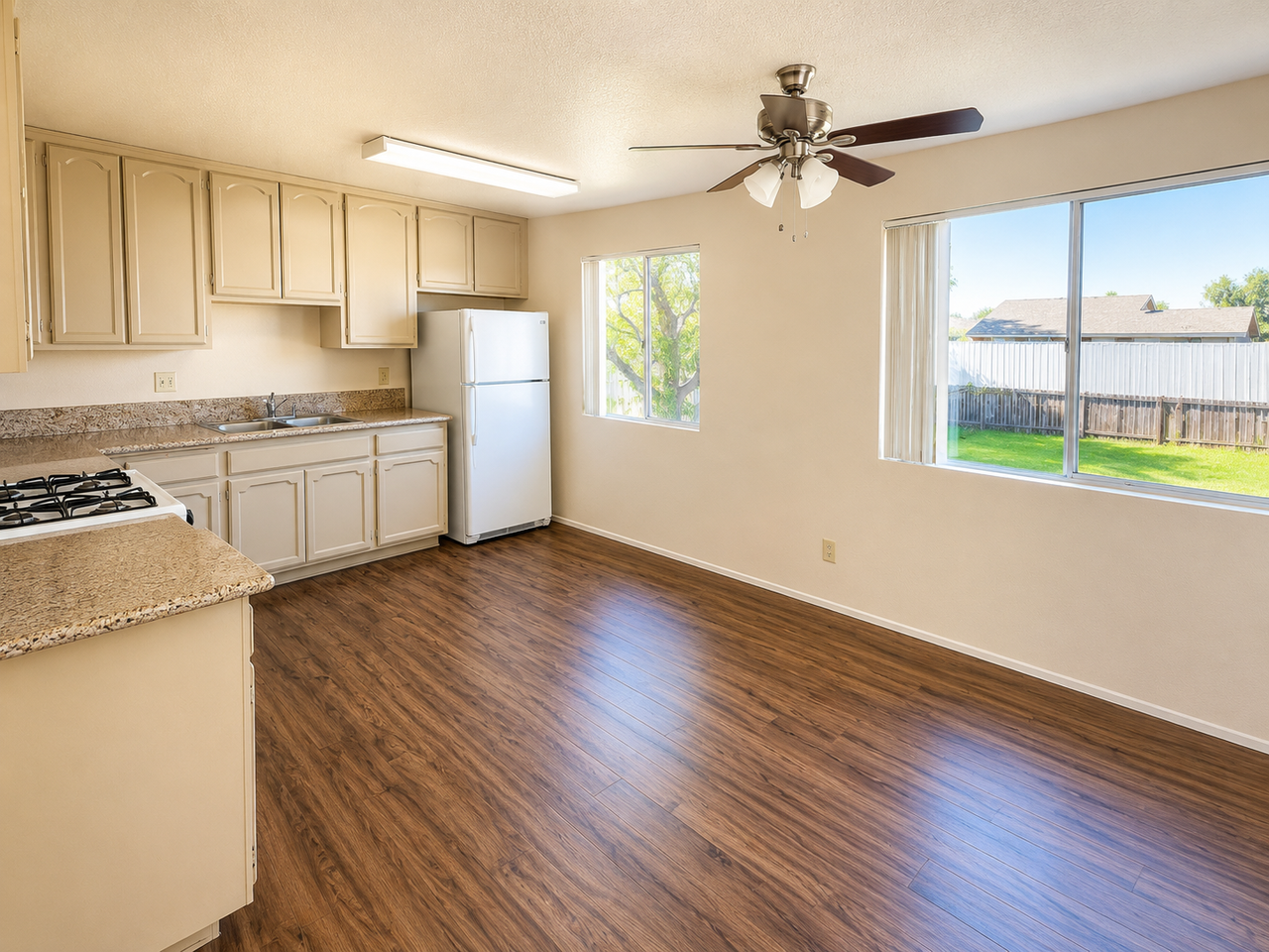 948 East Chase Avenue #H - Photo 6 of 14