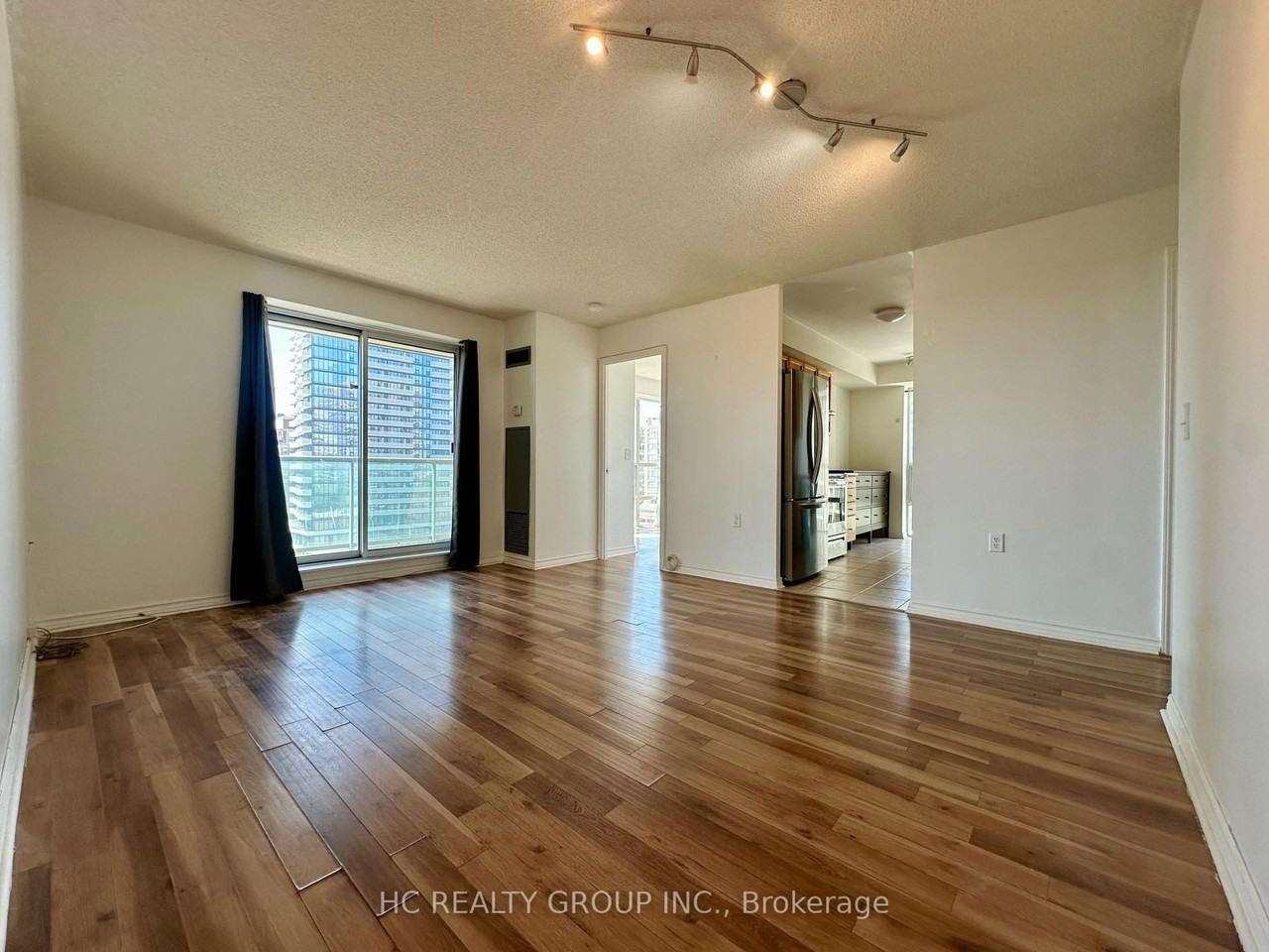 28 Olive Avenue #1006 - Photo 6 of 23