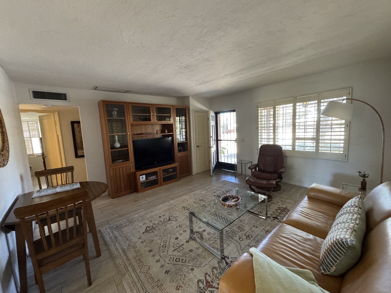 2608 E Sylvia St #NA - Photo 3 of 14