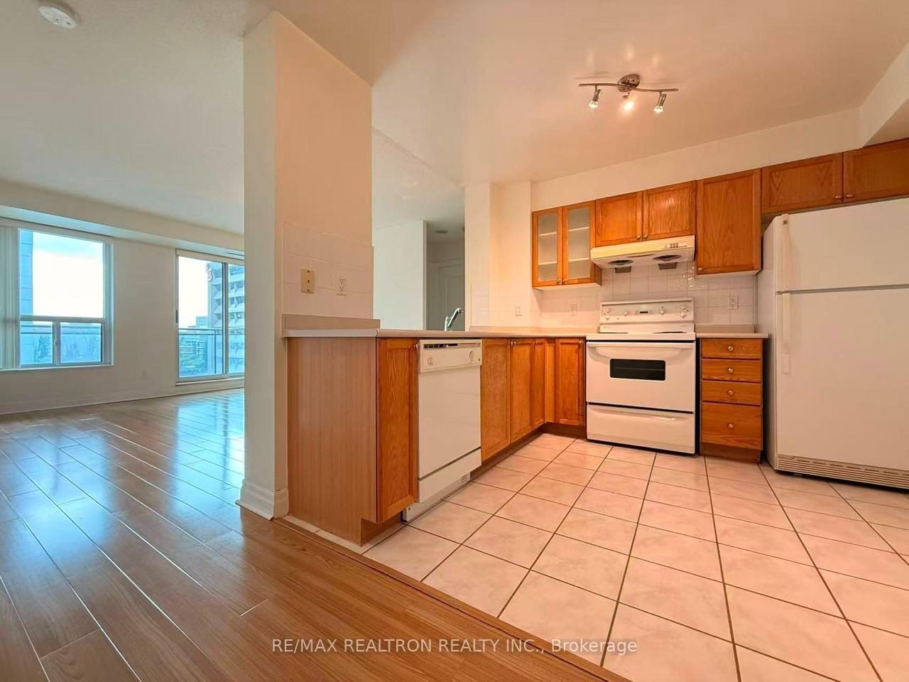 188 Doris Avenue #803 - Photo 6 of 36