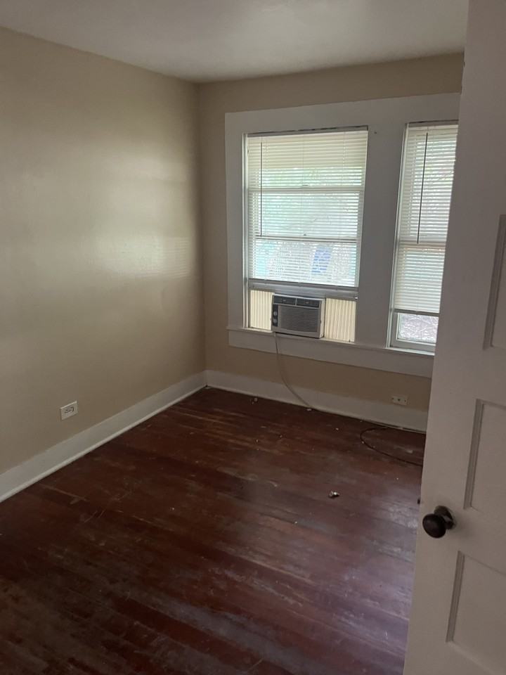 1019 W Martin Luther King Dr #NA - Photo 4 of 14