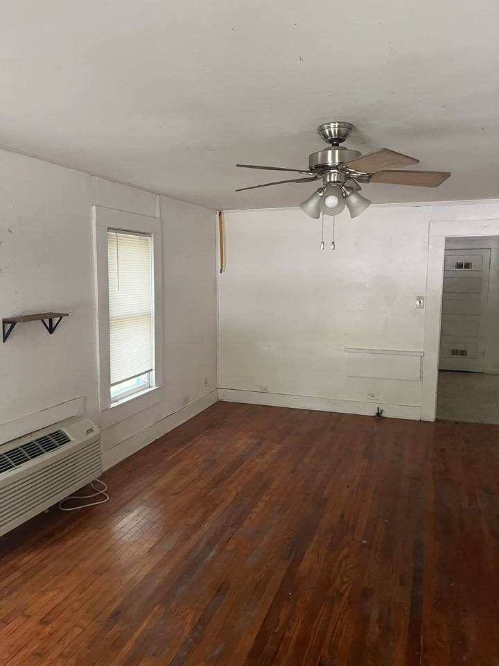 1019 W Martin Luther King Dr #NA - Photo 5 of 14