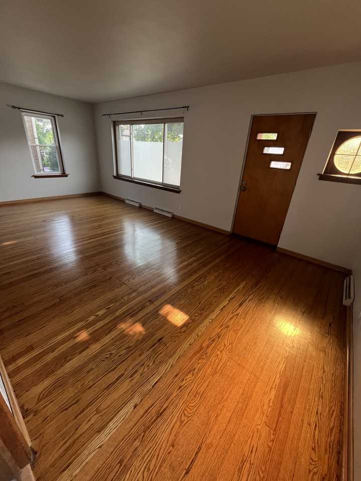 812 S 87th St - Photo 2 of 14