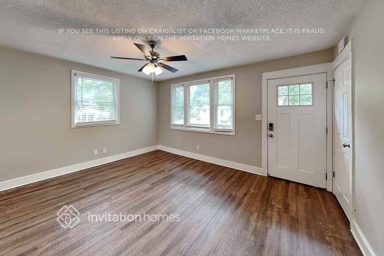 905 Fairburn Rd Nw - Photo 3 of 18
