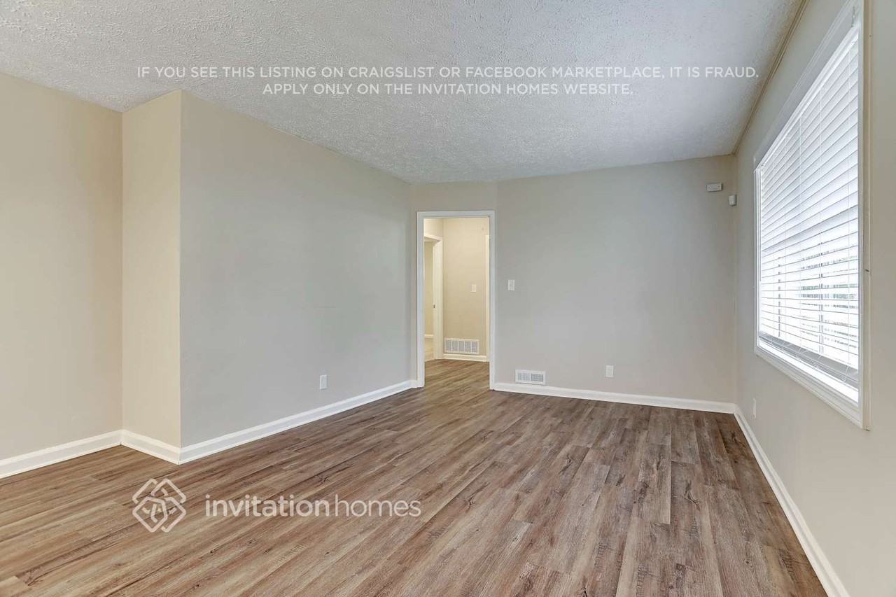 2304 Ousley Ct - Photo 4 of 19