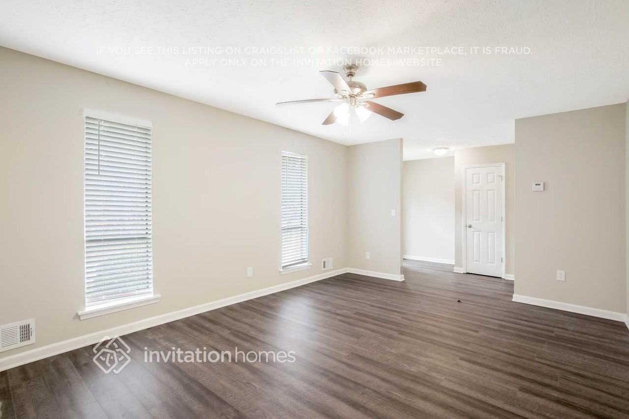4421 Blackbirch Ln - Photo 5 of 24